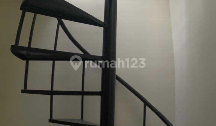 Disewakan Rumah Bagus Semi Furnished di Giriloka 2 BSD Tangerang 2