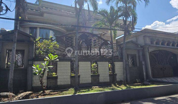 Rumah Mewah Lokasi Strategis di Perumahan Elite Bintang Di Ponggo, Dukuh Pakis, Surabaya. Nego sampai jadi 1