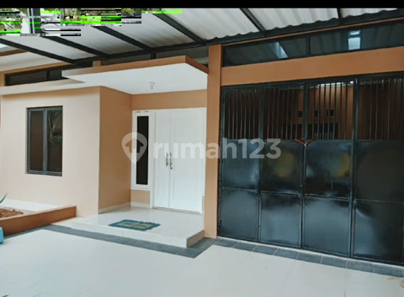Nice Kencana Loka Bsd House Shm 200m2 2