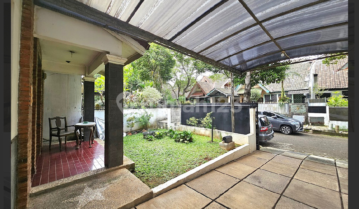 Nice Giri Loka House Bsd Title Deed 240m2 2