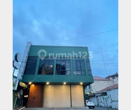 For sale, ready-to-use ruko in South Semarang melting area, ideal for a cafe. 1