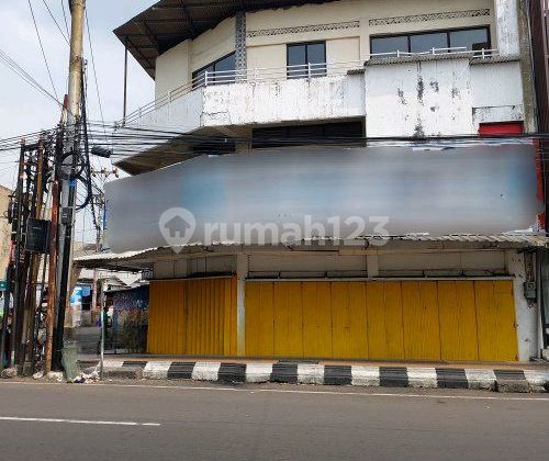 Affordable 3-Story Shop House in the City Center by the Main Road 1