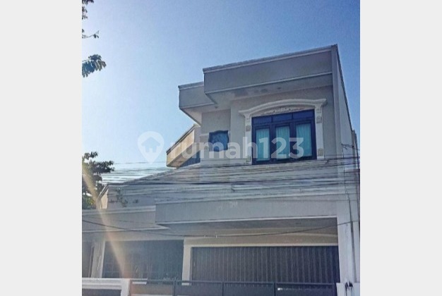 Rumah Bagus 2 lantai Furnished di Semarang Utara SHM HOEK 1