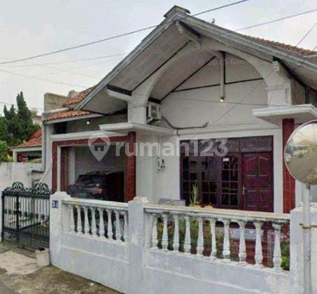 Cheap Rental House by the Highway with AC in Gajah Mungkur 1