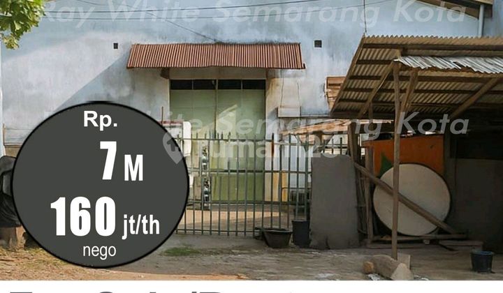 Affordable Warehouse in the City Center with Large Truck Access in North Semarang 2