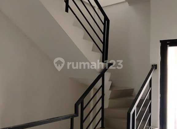 Ruko Luas 3 Lantai Pinggir Jalan Raya Di Semarang Barat 2