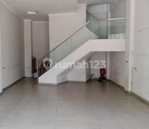 Ruko murah 3 lantai dekat mall tengah kota di semarang tengah 2