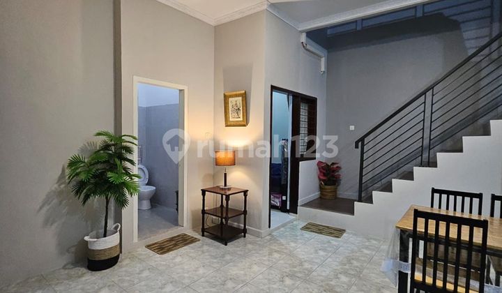 Rumah 2 LT SHM Baru Renovasi Jual Rugi Hanya 5 Mnt ke Stasiun LRT 2