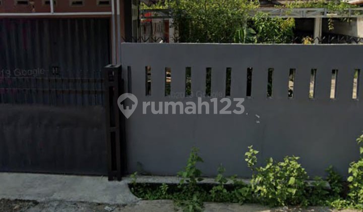 House with 1410 M2 Land Near Sodong Klapanunggal Baths