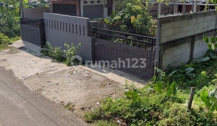 House with 1410 M2 Land Near Sodong Klapanunggal Baths