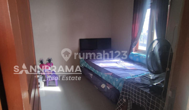 Get a Spacious House at a Cheap Price. For Sale: Second House, Land Area 145M2 and Building Area 165m2, Only 600Jt, Located in a Populated Area on Jl. Nangka Sukamaju Baru Tapos Depok, Flanked by Cisalak and Cimanggis Toll Gates and Near Green Lake View Waterpark. Get a Spacious House at a Cheap Price. For Sale: Second House, Land Area 145M2 and Building Area 165m2, Only 600Jt, Located in a Populated Area on Jl. Nangka Sukamaju Baru Tapos Depok, Flanked by Cisalak and Cimanggis Toll Gates and Near Green Lake View Waterpark.