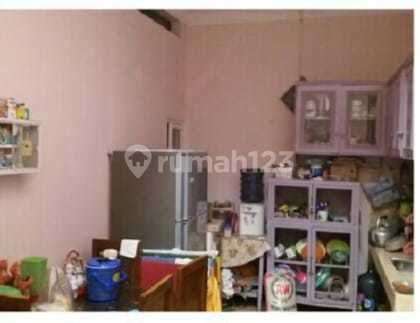 Rumah Second Strategis Dikukusan Depok 2