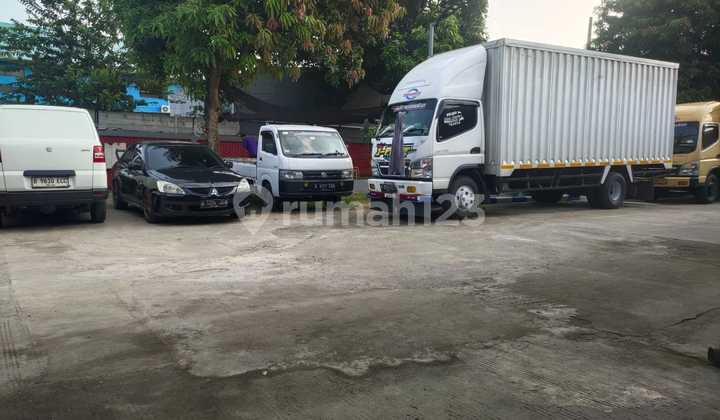 Strategic Warehouse and Office for Sale in Jatijajar, Depok 2