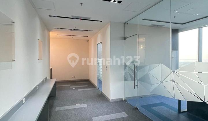 For Rent Office Space Gold Coast Middle Floor Size 114m2