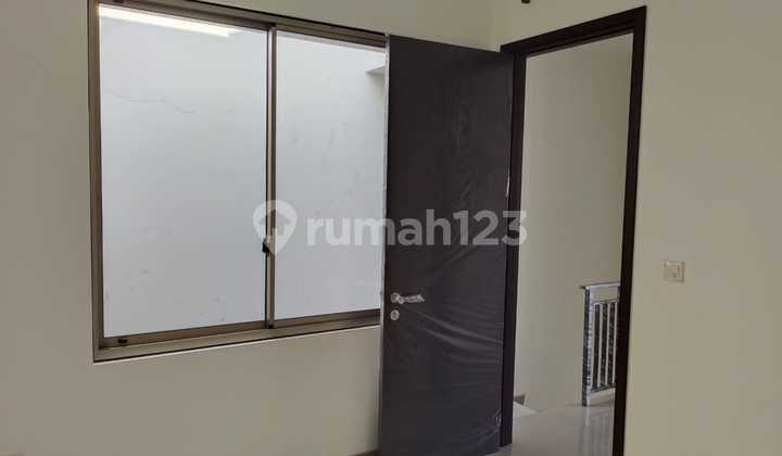 DISEWAKAN & DIJUAL RUMAH PIK2 TAHAP 1 UKURAN 4,5x12,5 KOSONGAN 2