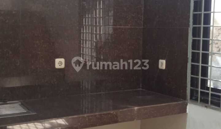 Cheap!! Spacious, nice shop house in Leuwi Panjang, Bandung. 2