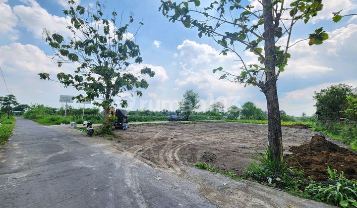 Tanah Tepi Aspal Kalirang Dekat Uii Tanah Tepi Aspal Kalirang Dekat Uii