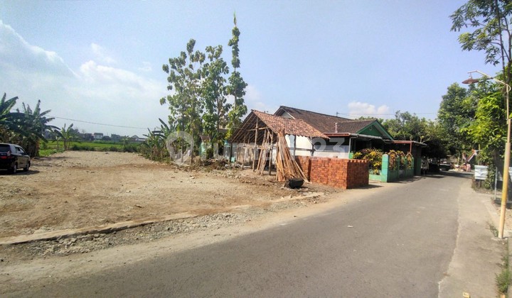 Split Certificate of Ownership, Strategic 202 m2 Land in Jogja