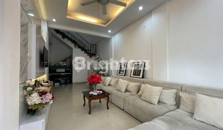 Dijual Rumah Bagus Cantik Mempesona di Jakarta Timur 2