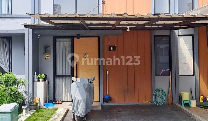 Rumah 2 Lantai Semi Furnished Siap Huni - Banyak Bonus