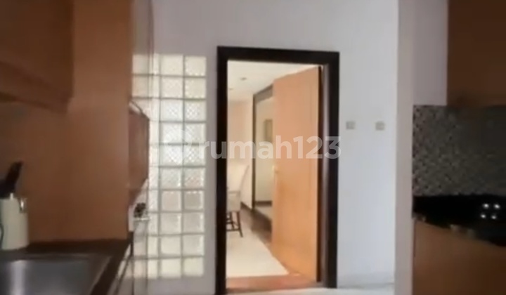 Apartemen 2 Lantai ,mewah ,fasilitas Lengkap Di Apartemen Sudirman Tower Condominium