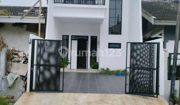 Newly Built 2-Story House in the Cinere Area Newly Built 2-Story House in the Cinere Area