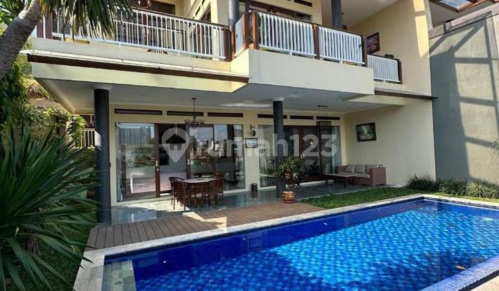 Rumah Mewah Full Furnished Di Area Ciumbuleuit Rumah Mewah Full Furnished Di Area Ciumbuleuit