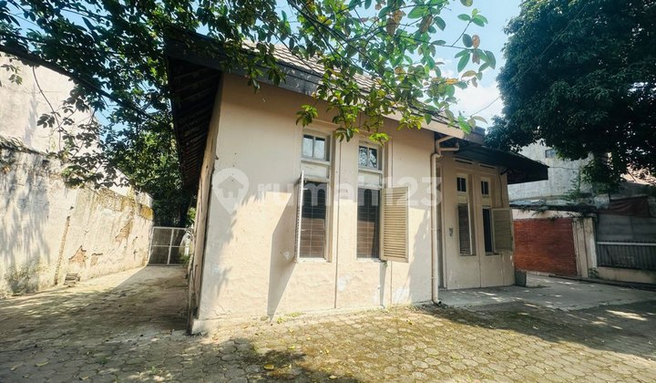 Rumah Di Area Sayap Riau Kota Bandung,Cocok untuk Usaha  2