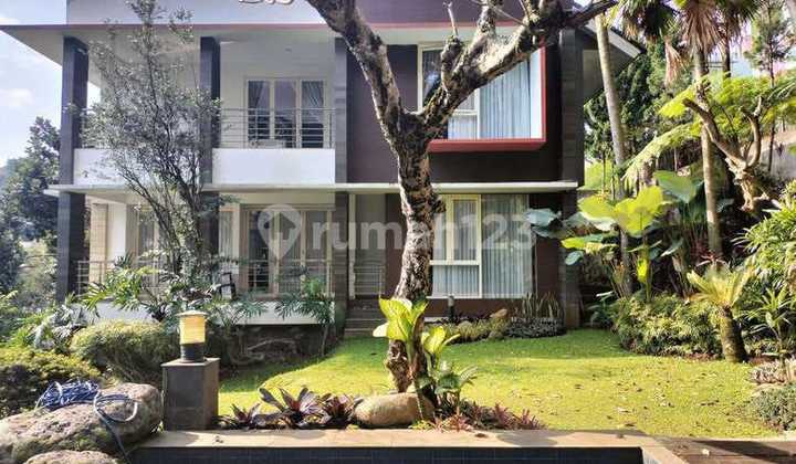 Full Furnished!! Rumah Villa Mewah di Area Dago Bandung