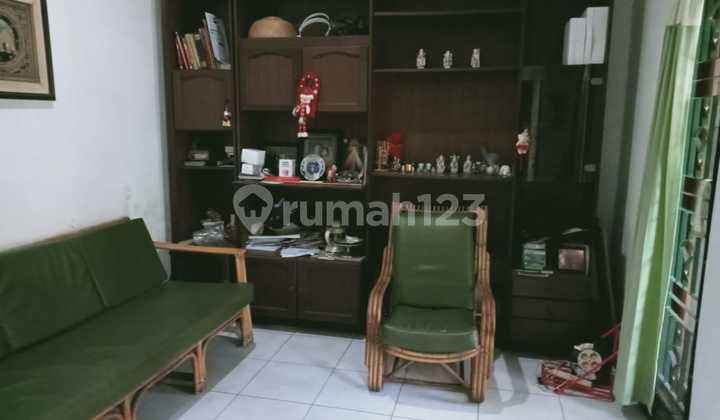 Jarang Ada Rumah di Sayap Jl Riau Kota Bandung 2