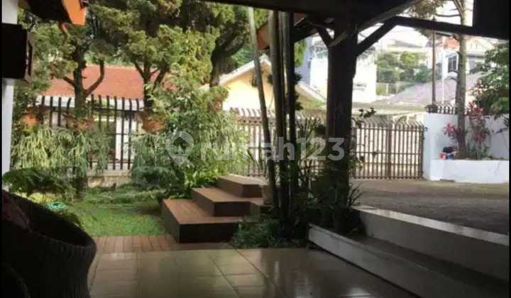Sell Cheap House with Large Yard in Dago Area, Bandung City