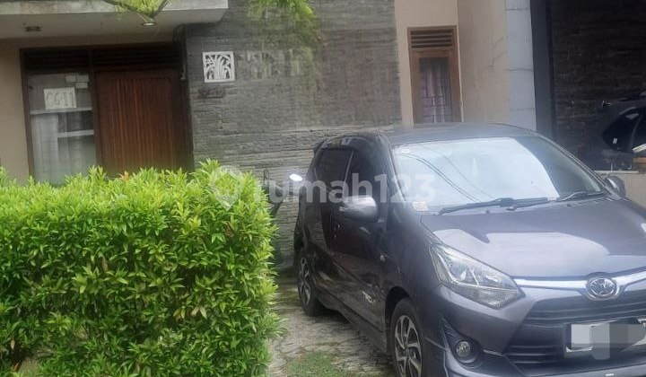 Ready-to-Live House in Pasteur Area, Bandung City