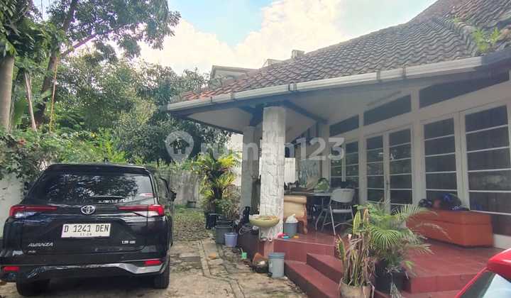 Rumah Classic Belanda Di Area Dago Kota Bandung