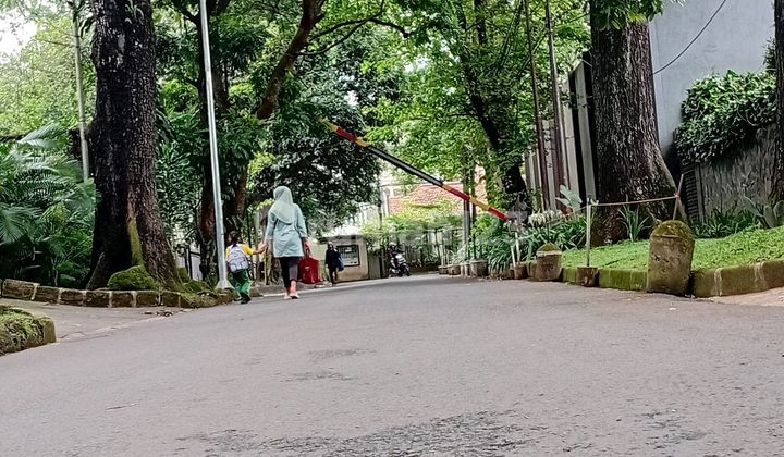 Rarely Are There Nice Houses In The Dago Area Near Unpad Rarely Are There Nice Houses In The Dago Area Near Unpad