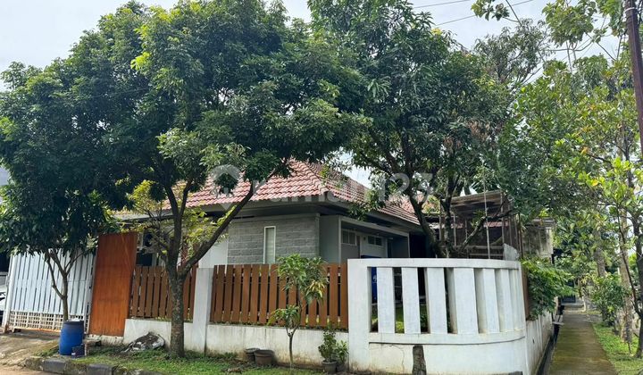 Rumah Luas di Area Antapani Kota Bandung