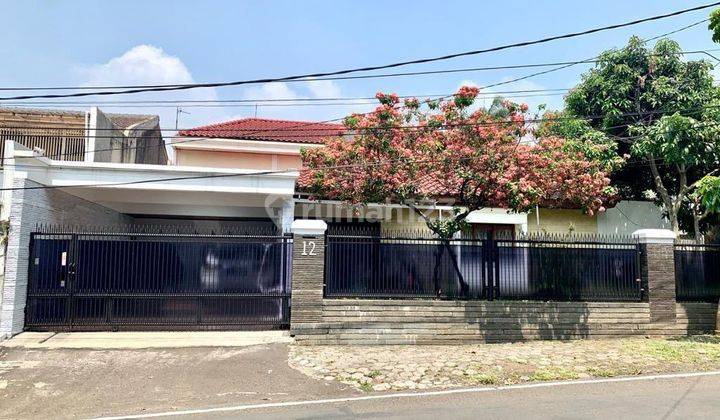 Rumah Mewah Dengan Swimming Pool Di Area Utara Yg Sejuk Di Kota Bandung 1