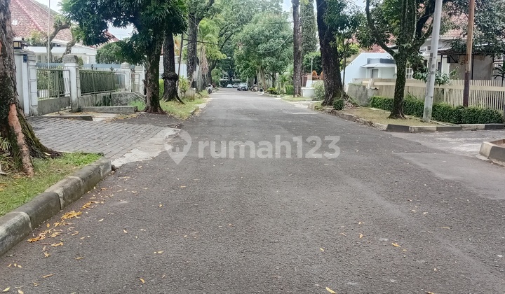 Open House! Dutch Antique House in the Jl Riau Area of Bandung City 2