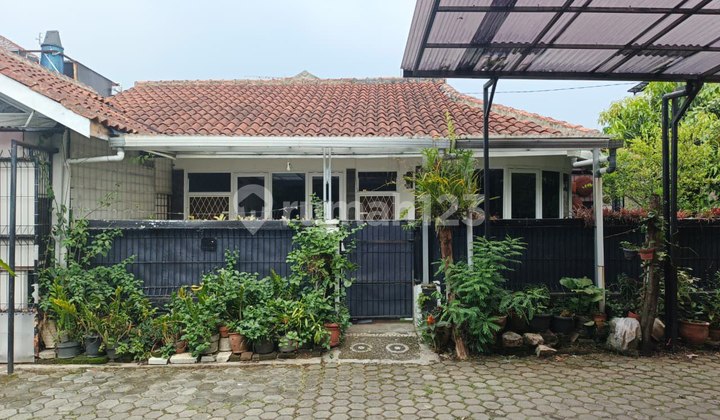 For Rent: House Suitable for Office in Central Antapani Area