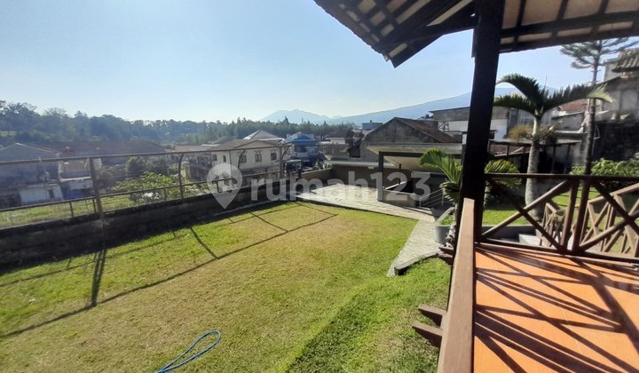 Rumah Villa Halaman Sangat Luas di Area Kota Lembang Bandung Rumah Villa Halaman Sangat Luas di Area Kota Lembang Bandung