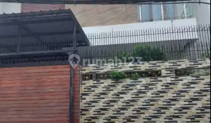 Siap Huni, Rumah 3 Lantai Puri Indah Selangkah Dari Pasar Puri 2