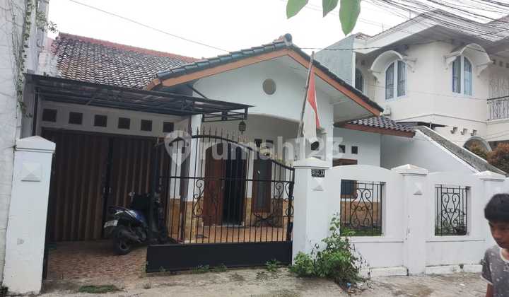 Rumah 1 Lantai di Jalan Padat Karya Pondok Kelapa Jual Cepat
