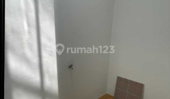 Dijual Rumah Bangunan Baru Estetik Terjangkau di Jati Sari 2