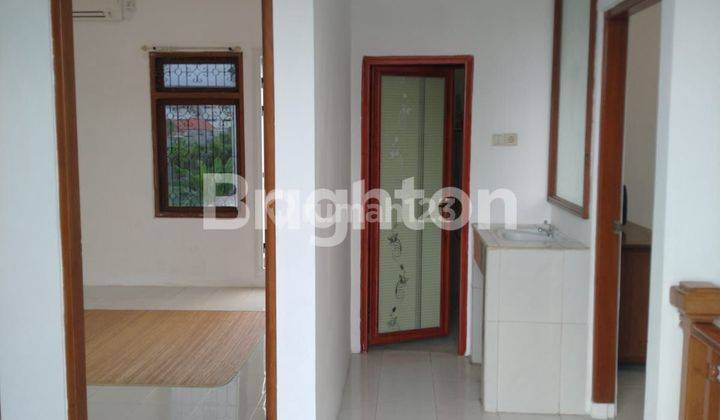 RUMAH SANGAT STRATEGIS DI SEMINYAK 2