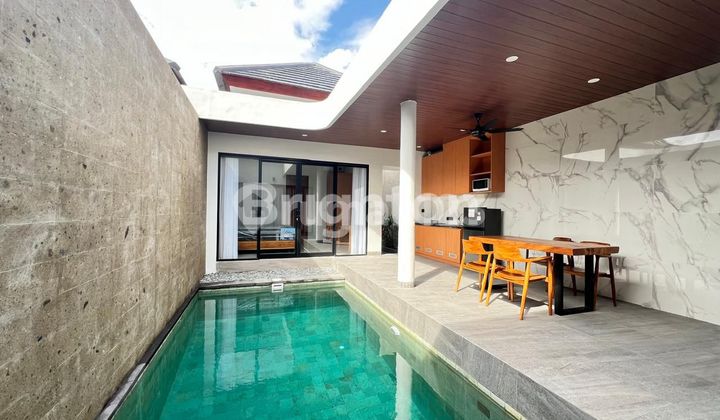 STYLISH TROPICAL LIVING IN KEROBOKAN BALI- LEASEHOLD VILLA