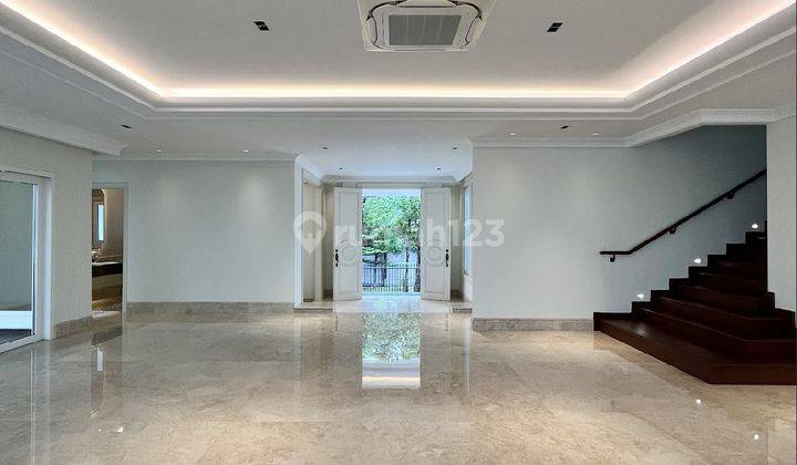 Rumah Mewah Full Renov Intercon Jakarta Barat Dijual 2