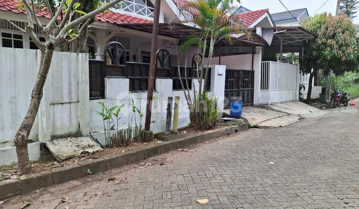 Di Jual Rumah Hoek Di Villa Melati Mas Serpong 2