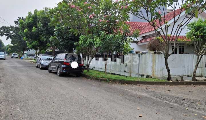 For Sale Corner House in Villa Melati Mas Near Jelupang Toll Gate, North Serpong, South Tangerang