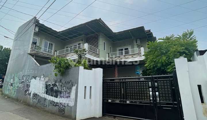 Di Jual Rumah Hoek Semi Furnished Dan Kios Gandeng Di Ciater Serpong Tangerang Selatan Di Jual Rumah Hoek Semi Furnished Dan Kios Gandeng Di Ciater Serpong Tangerang Selatan