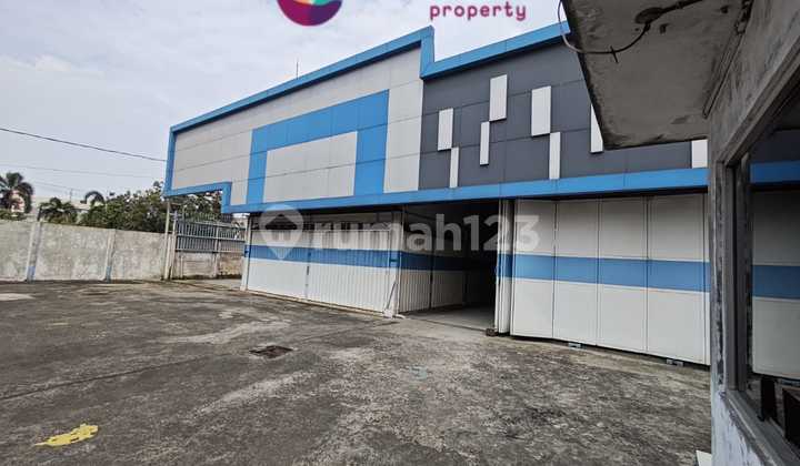 Warehouse and Mess for Sale Near Cipondoh Toll Gate in Cipondoh, Tangerang