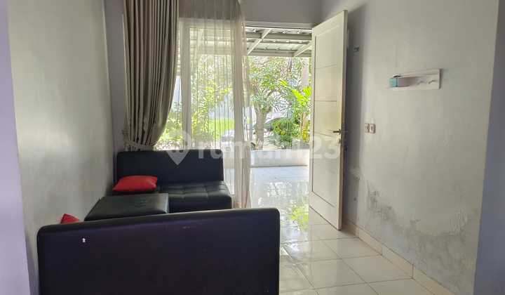 Di Sewakan Rumah 2 Lantai Cluster Flaminggoi Semi Furnished di Serpong Lagoon Muncul Cisauk Tangerang 2